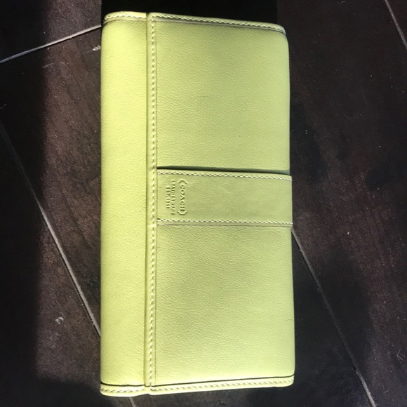 Coach purse and matching wallet - Picture 2 of 4